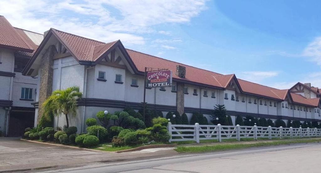 Chocolate And Berries Hotel Baliuag Exterior photo