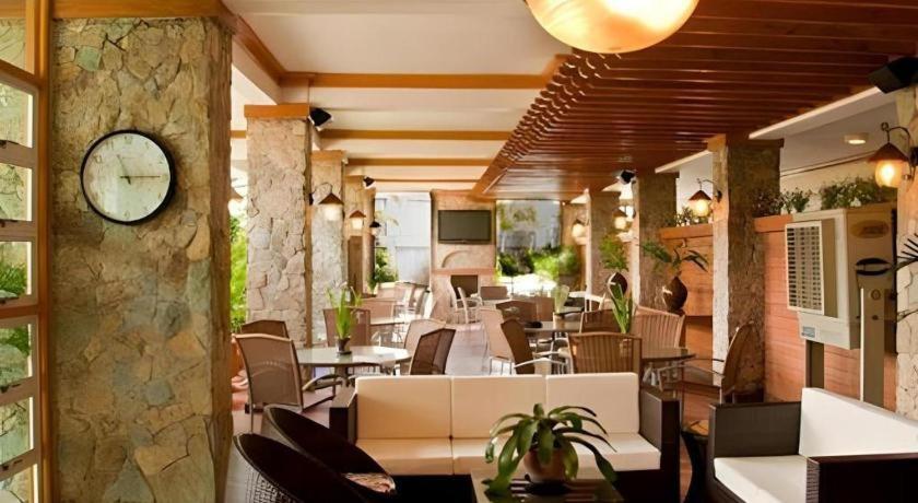 Chocolate And Berries Hotel Baliuag Exterior photo